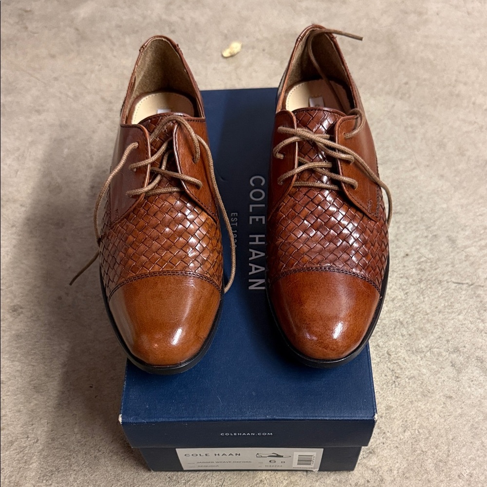 Brand new Cole Haan Men's Tan Woven Leather Oxfords